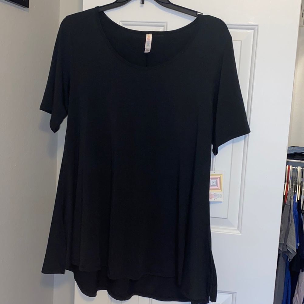 !!NOT FOR SALE!! LuLaRoe Black / Noir Perfect Tee - XL - NWT